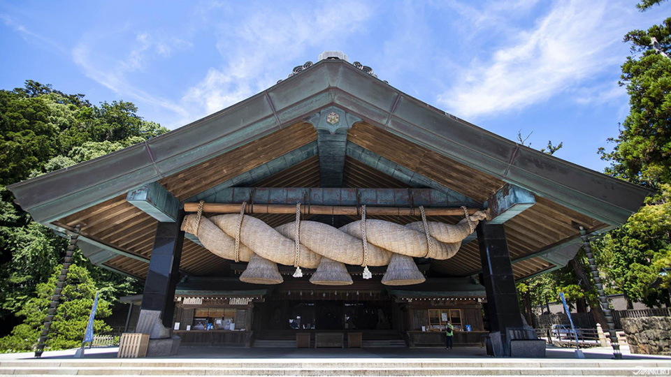 Meet Japan's Shinto Gods at Izumo Taisha and Inasanohama