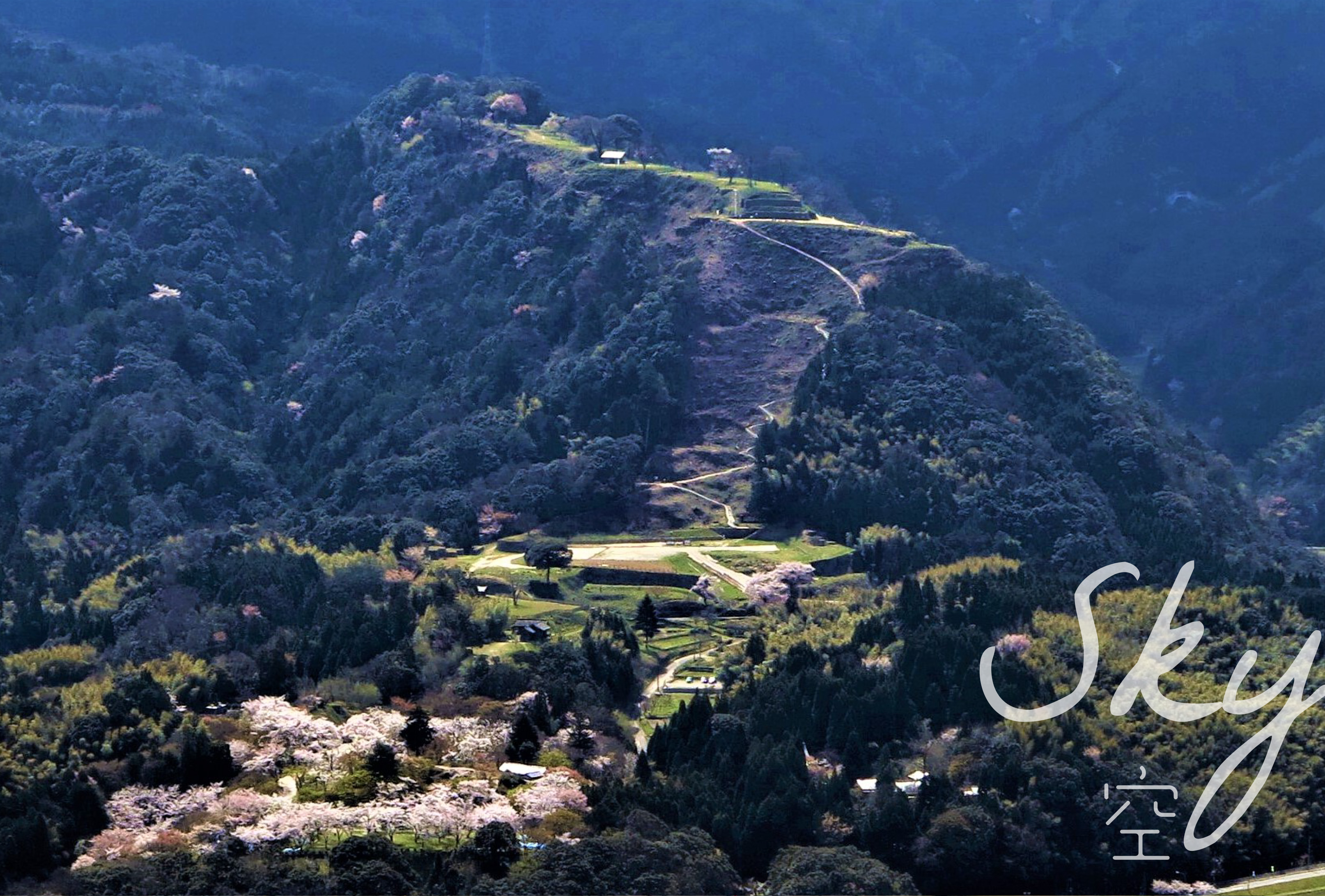 Gassan Toda Castle | Sky